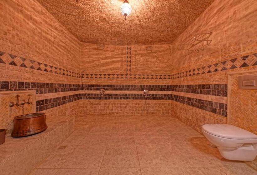 اتاق استاندارد سه تخته با چشمانداز باغ, Angel Cave Suite