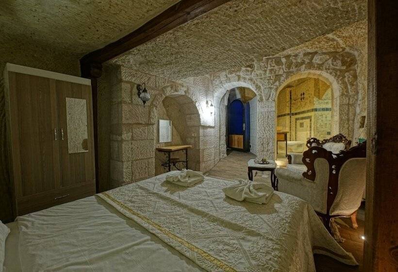 سوییت سوپریور, Angel Cave Suite