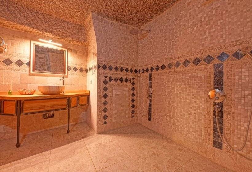 سوییت لوکس, Angel Cave Suite