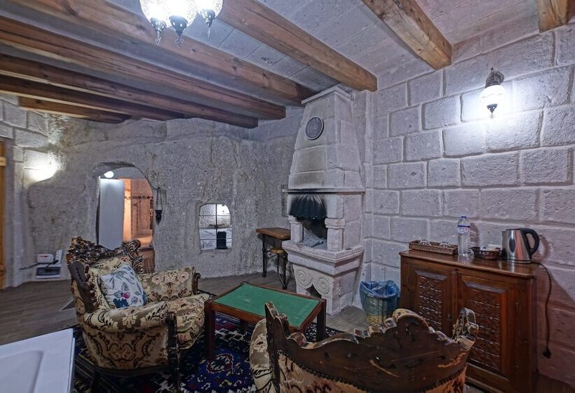 سوییت لوکس, Angel Cave Suite