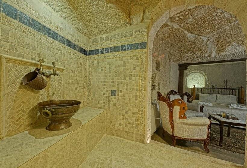 سوییت سوپریور, Angel Cave Suite