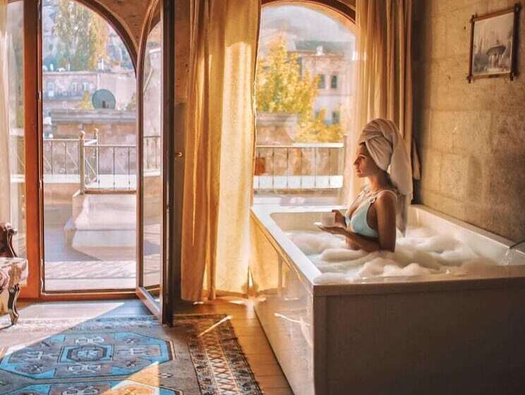 سوییت سوپریور, Angel Cave Suite