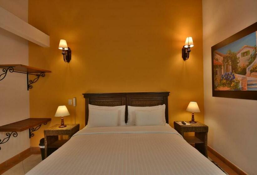 Номер Стандарт, Campanario Real