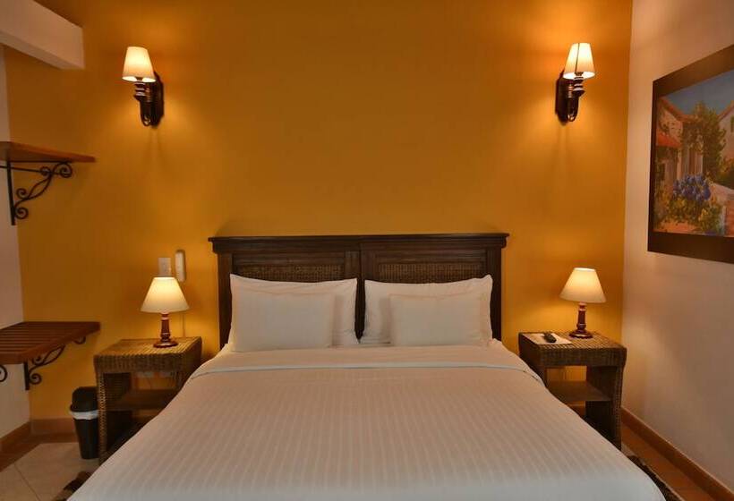 Номер Стандарт, Campanario Real