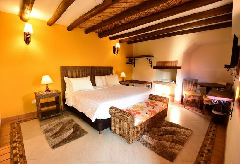 Номер Стандарт, Campanario De La Villa