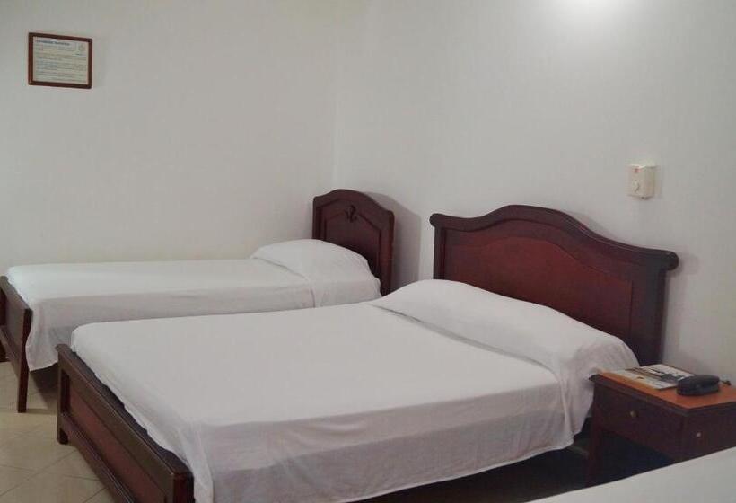 经济四人房间, Comercial