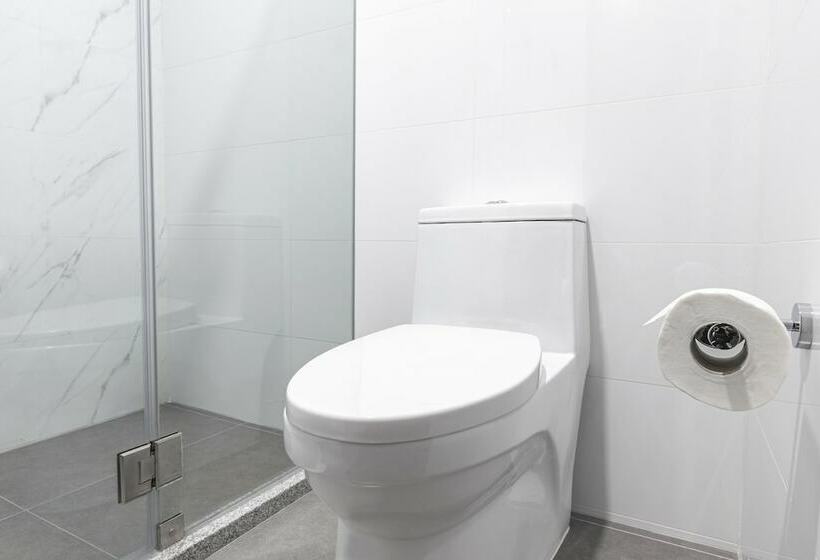 اتاق استاندارد, Del Prado