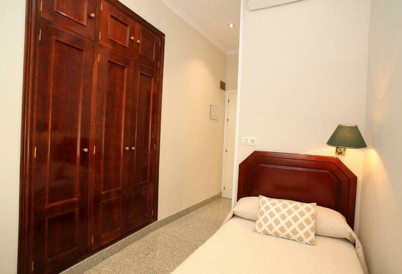 اتاق استاندارد یک نفره, Maestranza