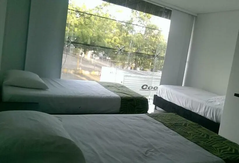 Deluxe Kolmen Hengen Huone, Septima Avenida