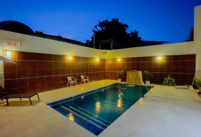 スタンダードトリプルルーム, Suche Park