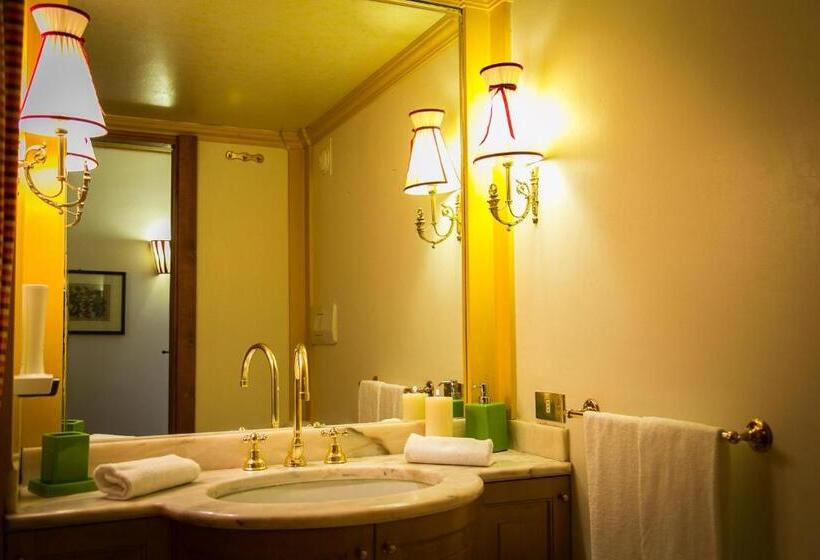 小型套房, Posta R.t.a