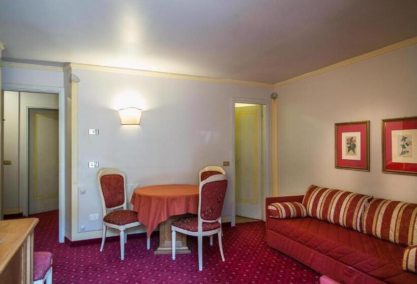 小型套房, Posta R.t.a