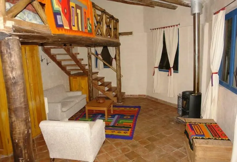 Standaardbungalow, Melissa Wasi