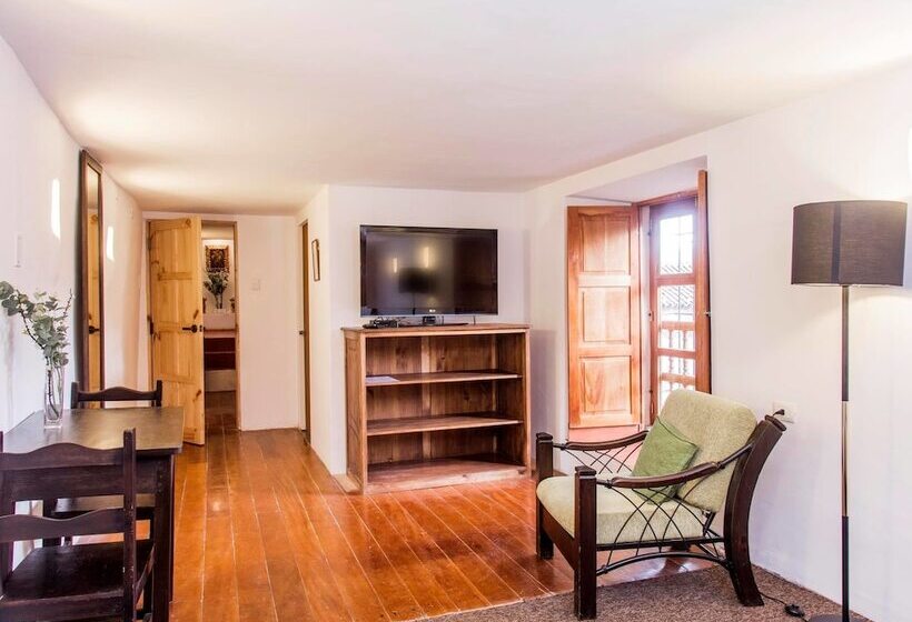 חדר סטנדרט לשלושה, Samana B&b