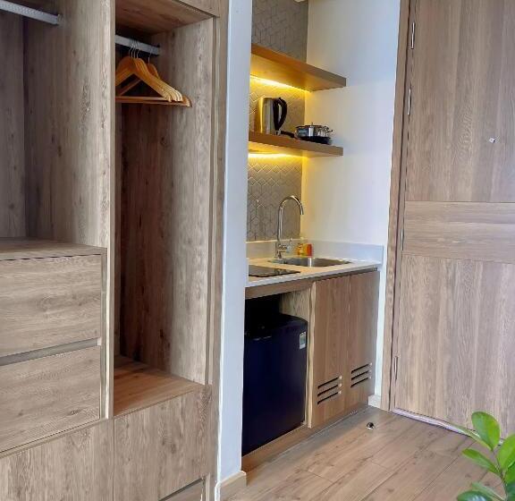اتاق استاندارد چهار تخته با چشم‌انداز دریا, Venus Apartment   Apec Mandala Phú Yên