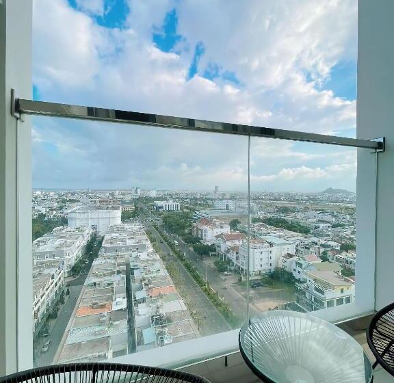 اتاق استاندارد چهارنفره با بالکن, Venus Apartment   Apec Mandala Phú Yên