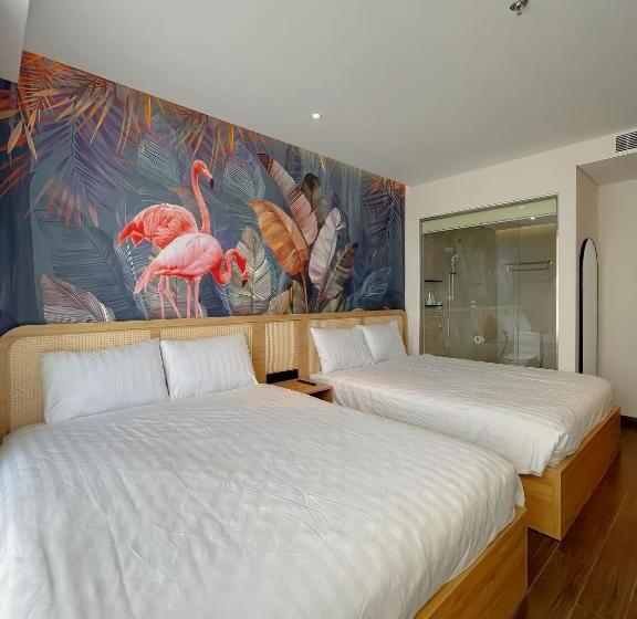 اتاق استاندارد چهارنفره با بالکن, Venus Apartment   Apec Mandala Phú Yên