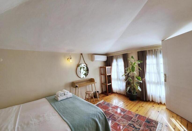 带露台的套间, Aya Butik Otel
