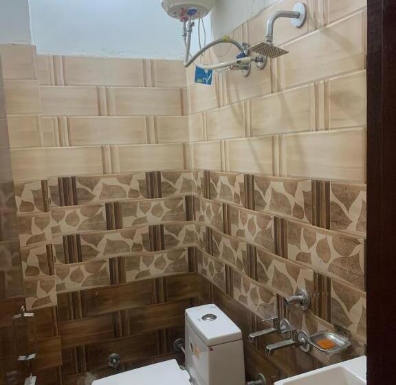 اتاق کلاسیک سه تخته, O Sunshine