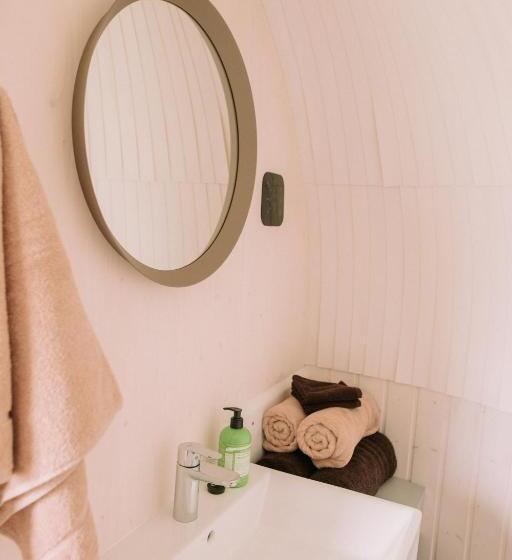 חדר סטנדרט, Enniskeen Estate & Forest Spa   Boutique Riverside Glamping Cabins