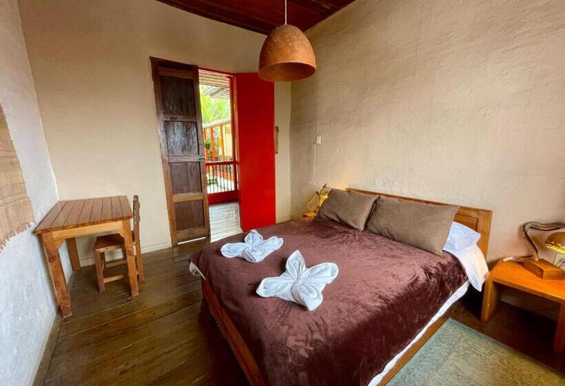 バス共有のスタンダードルーム, Hostal Tralala Salento