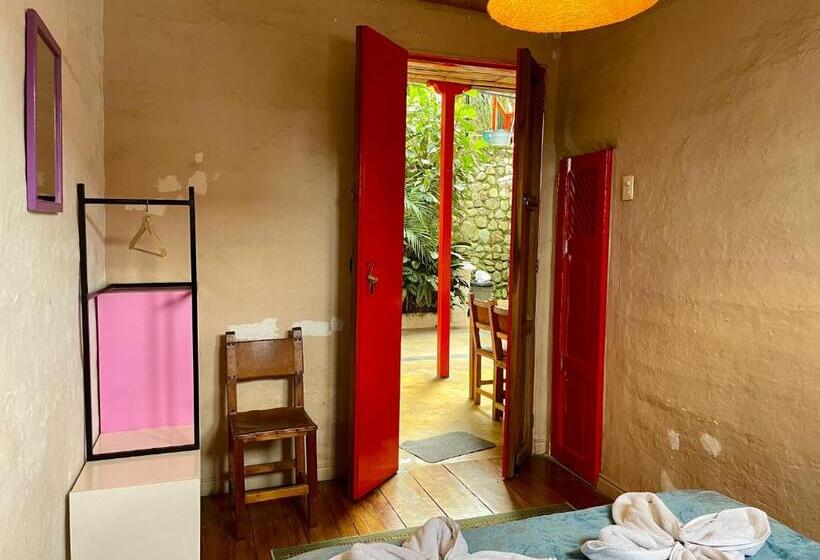 スタンダードルーム, Hostal Tralala Salento