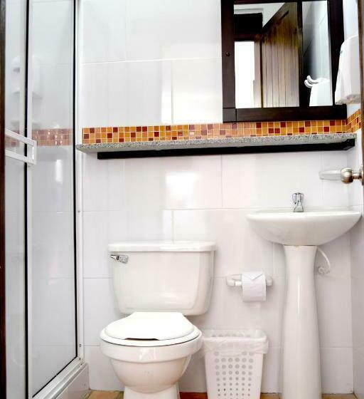 スタンダードルーム, Chrisban Hotel Boutique