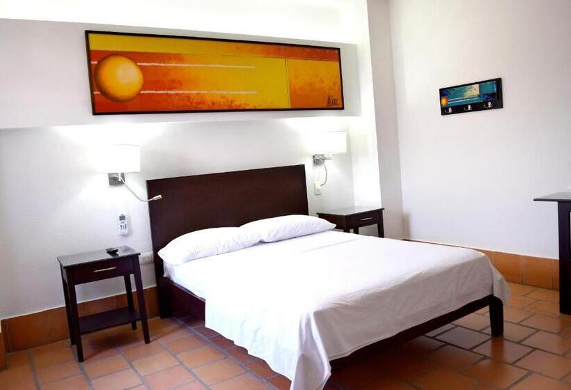 디럭스 룸, Chrisban Hotel Boutique