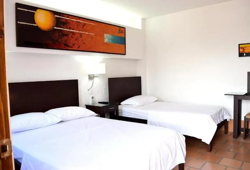 デラックストリプルルーム, Chrisban Hotel Boutique