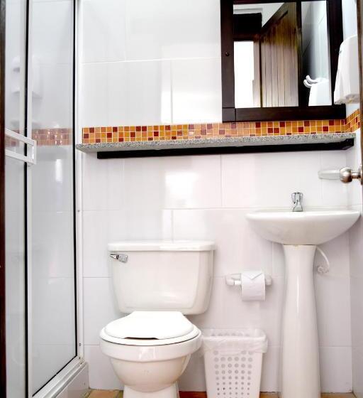 デラックストリプルルーム, Chrisban Hotel Boutique