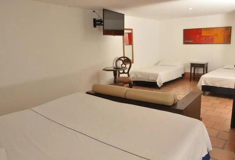 デラックスの4人部屋, Chrisban Hotel Boutique