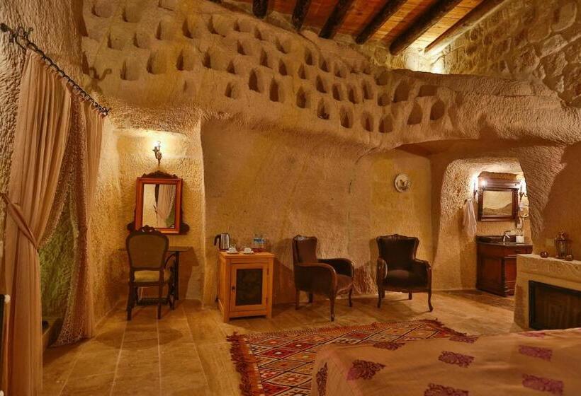 סוויטה נשיאותית, Acropolis Cave Suite