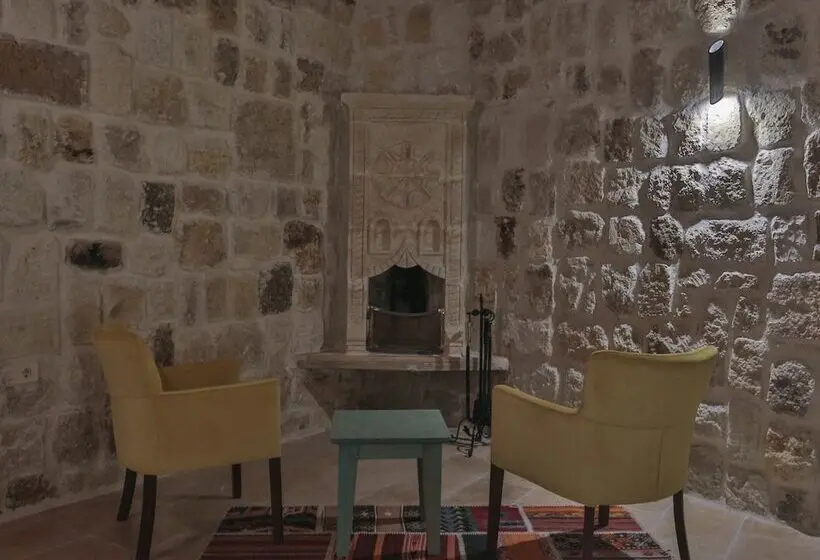 Deluxe-huone, Acropolis Cave Suite