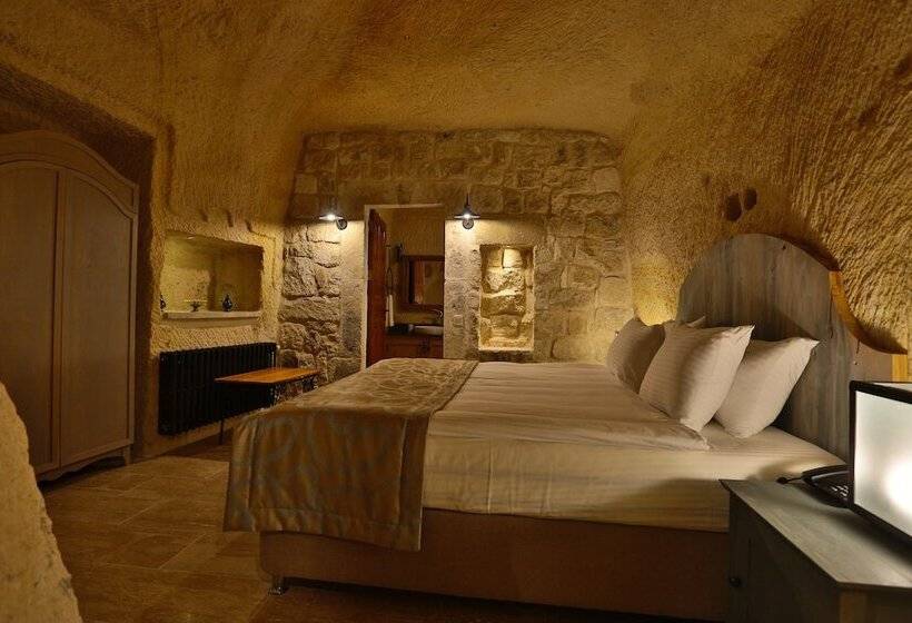 סוויטה, Acropolis Cave Suite