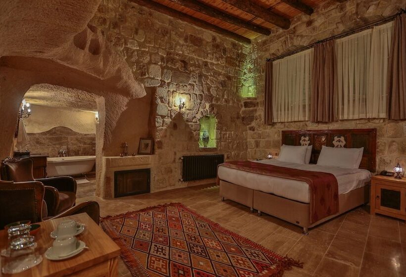 סוויטה נשיאותית, Acropolis Cave Suite