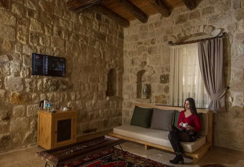 Presidenttisviitti, Acropolis Cave Suite