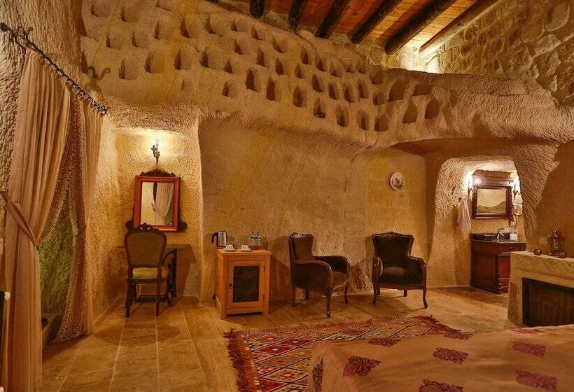 סוויטה נשיאותית, Acropolis Cave Suite