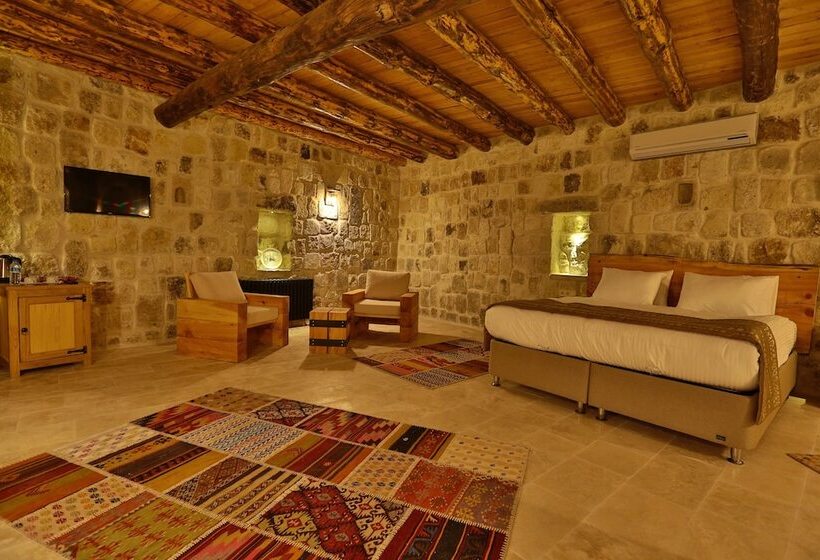 סוויטה, Acropolis Cave Suite