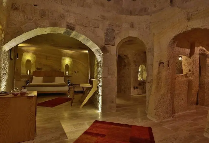 Sviitti, Acropolis Cave Suite