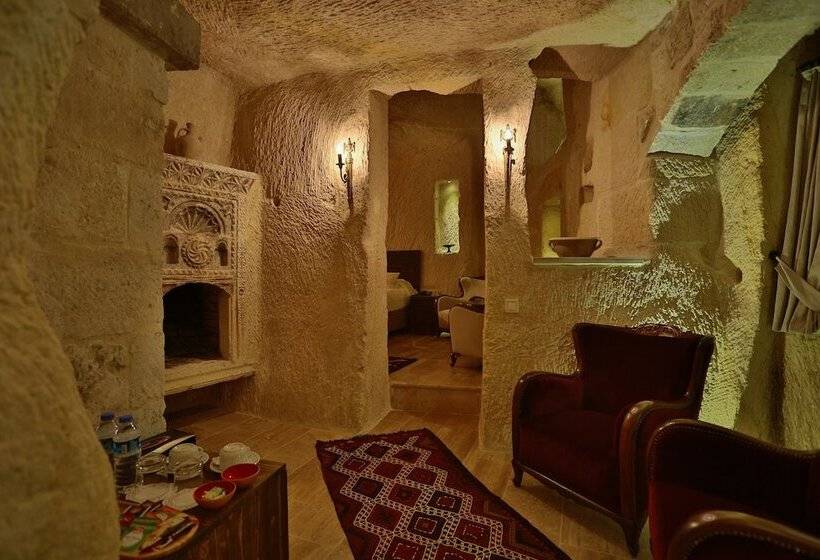 סוויטה נשיאותית, Acropolis Cave Suite