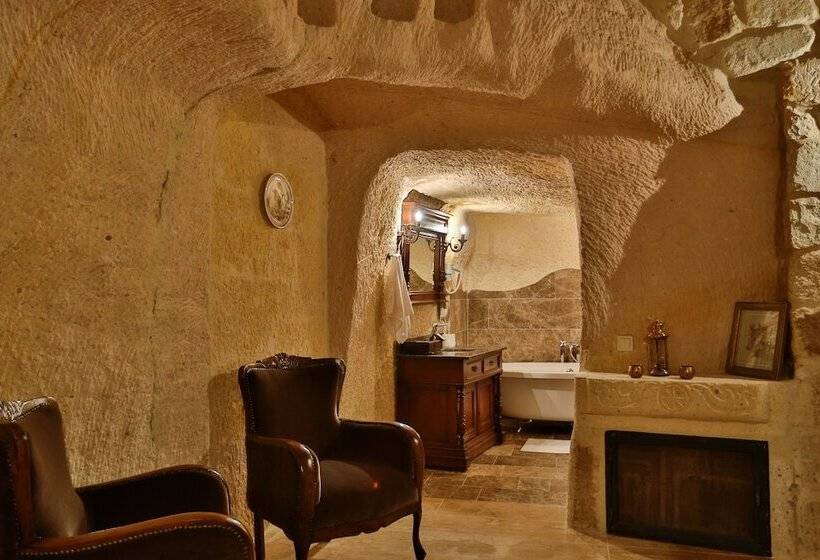 סוויטה נשיאותית, Acropolis Cave Suite