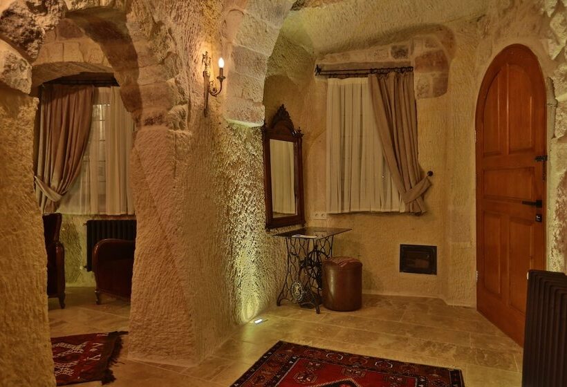 סוויטה נשיאותית, Acropolis Cave Suite