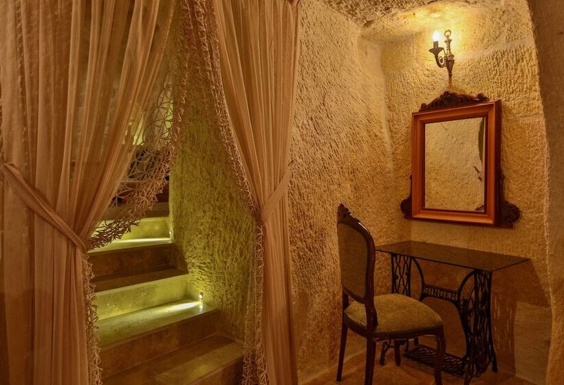 סוויטה נשיאותית, Acropolis Cave Suite