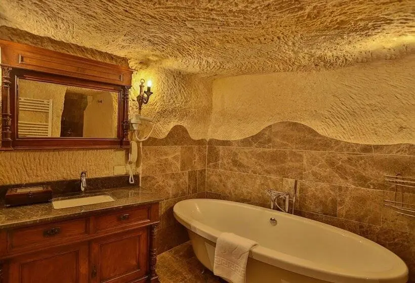 Presidenttisviitti, Acropolis Cave Suite