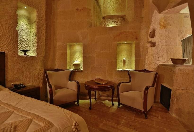 סוויטה, Acropolis Cave Suite