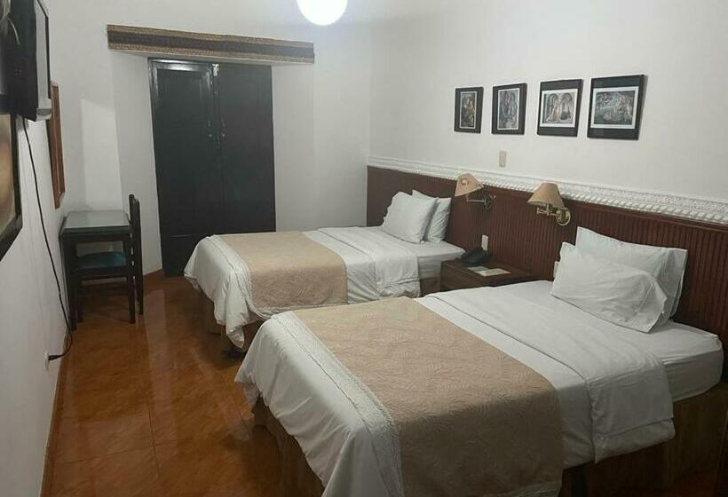 Quarto Estandar, Camino Real Popayán Colombia