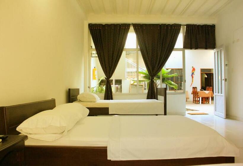 四人标准间, Tucuma Casa