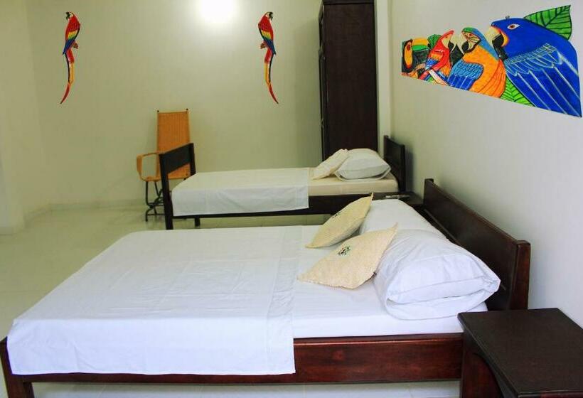 اتاق استاندارد سه نفره, Tucuma Casa