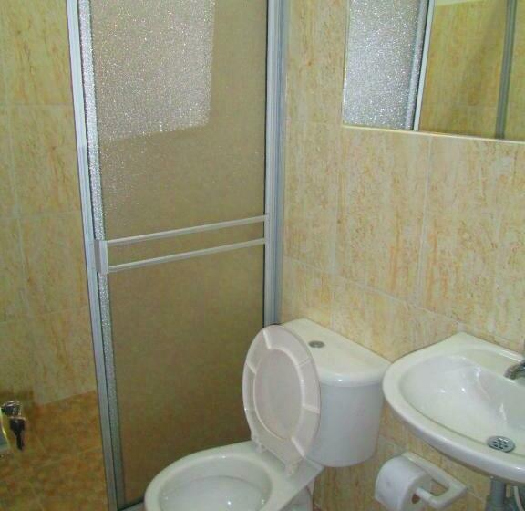 四人标准间, Tucuma Casa