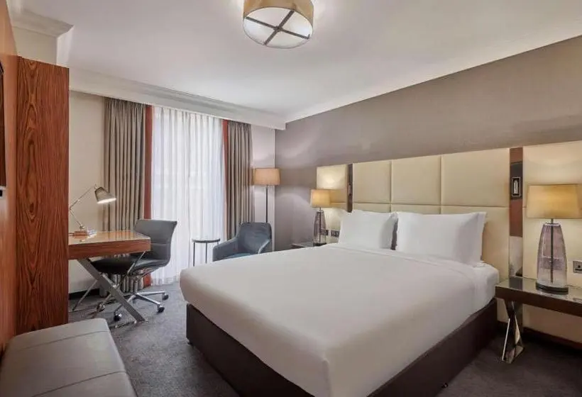 キングサイズベッドのスタンダードルーム, Hyatt Regency London Albert Embankment
